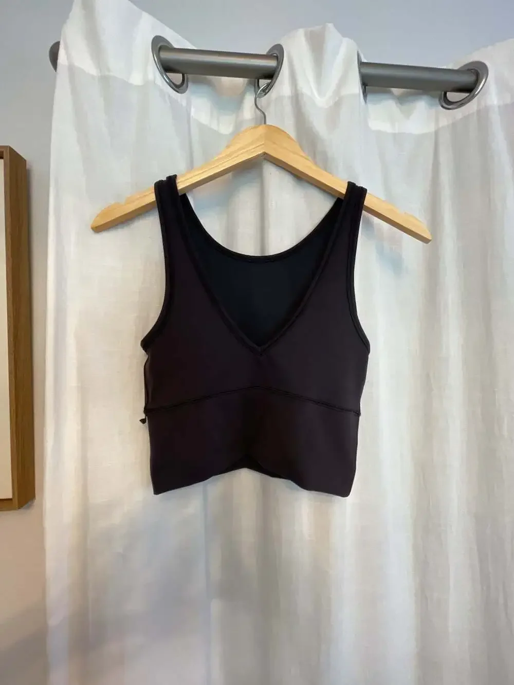 Lululemon Power Pivot Tank Top Women’s small Athleisure